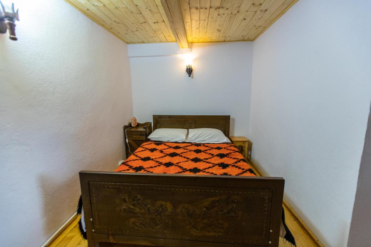 Hotel Conacul Drahneilor Ruscova Exteriér fotografie