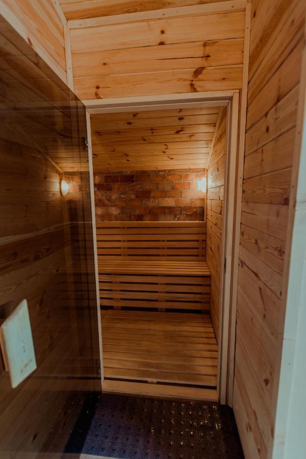 Hotel Conacul Drahneilor Ruscova Exteriér fotografie