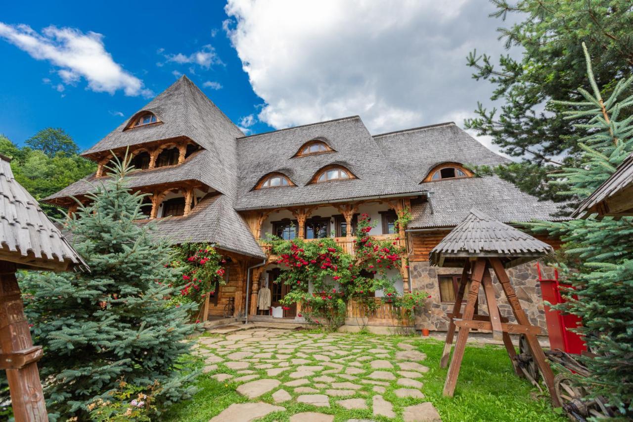 Hotel Conacul Drahneilor Ruscova Exteriér fotografie