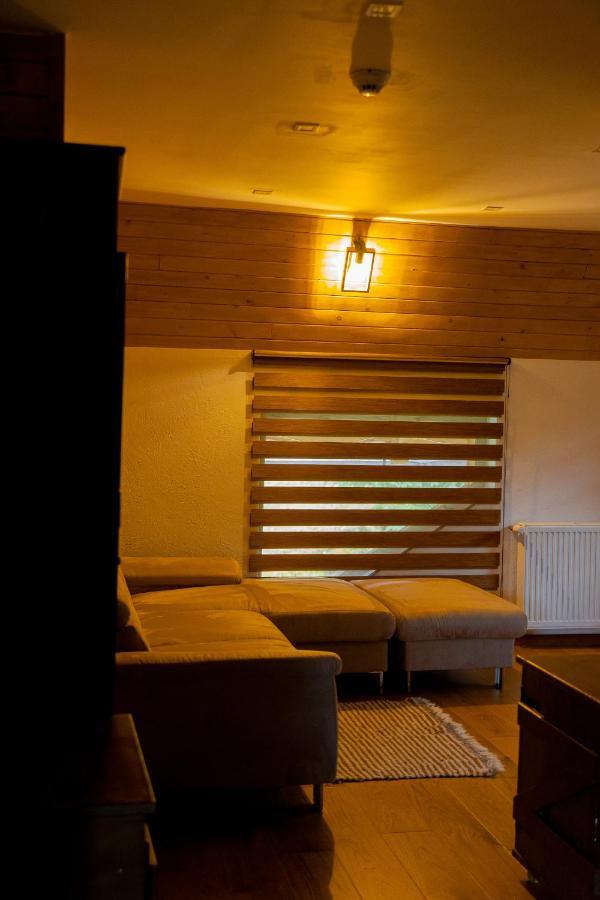 Hotel Conacul Drahneilor Ruscova Exteriér fotografie
